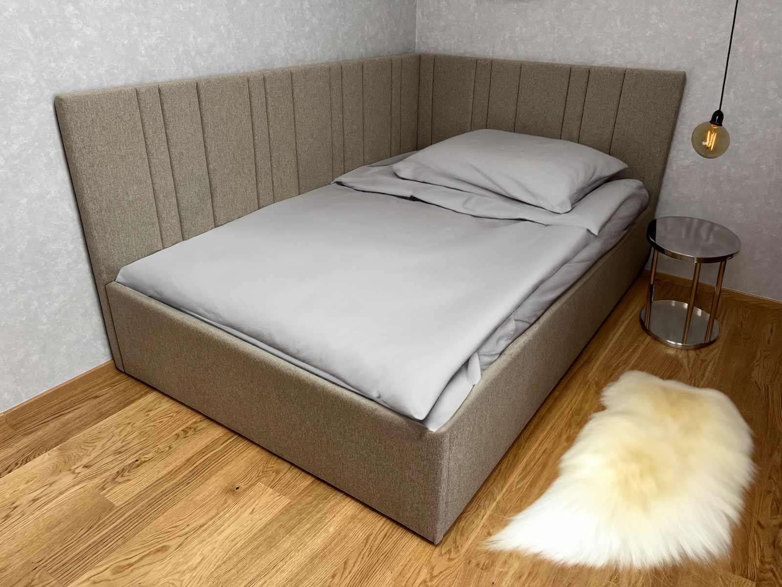 Rohová postel Praha