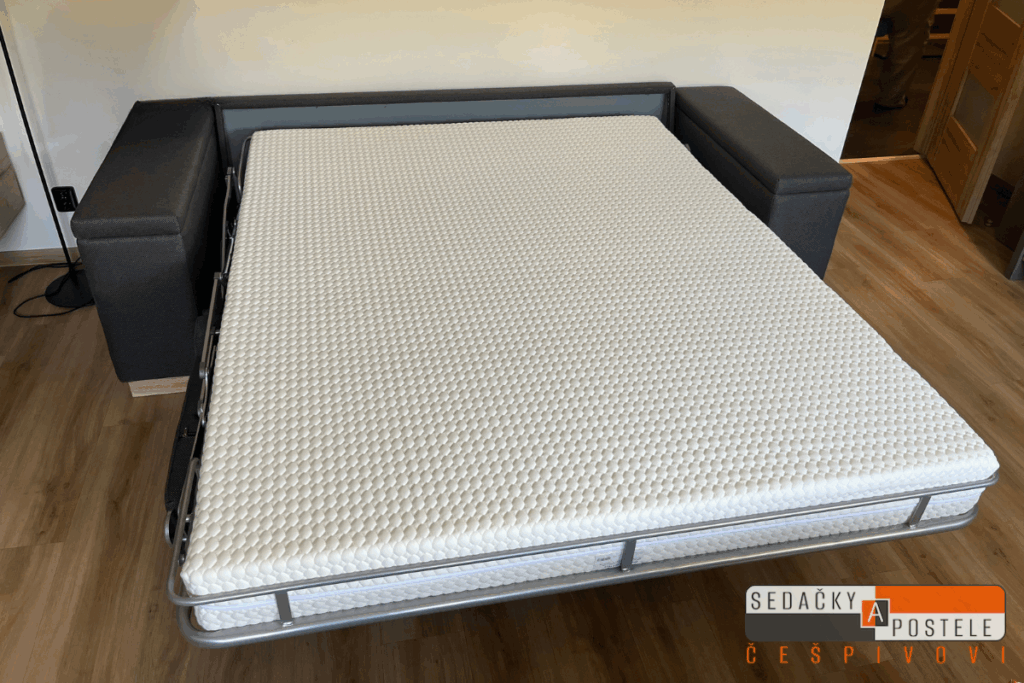 Pohovka pro trvalé spaní s úložnými prostory SPA4