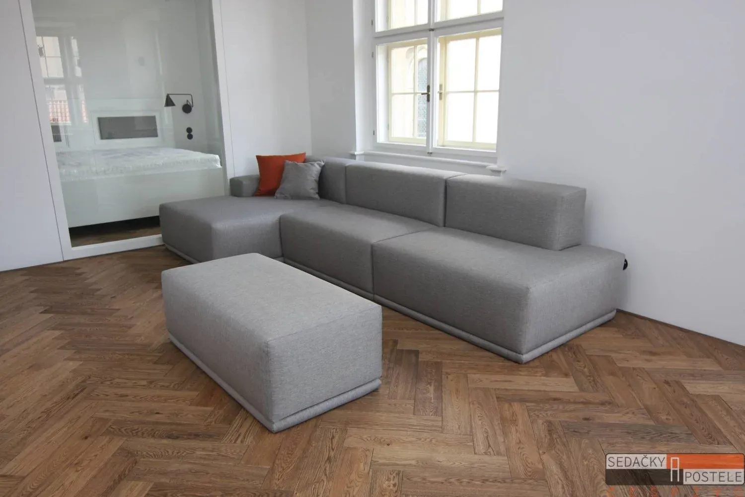 typ HAS provedení do L s taburetem